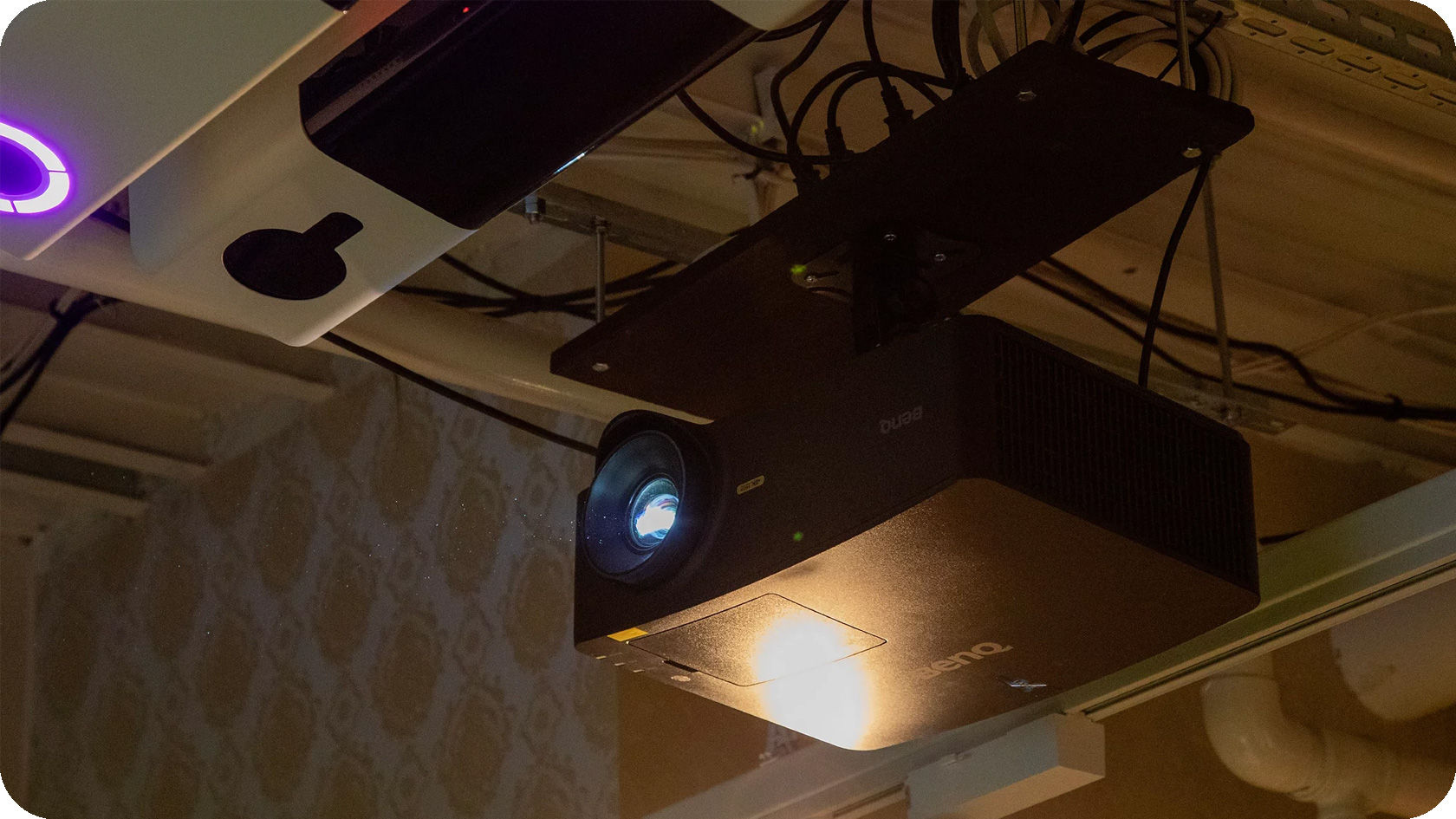 BenQ LK936ST 4K 雷射投影機，投影實景