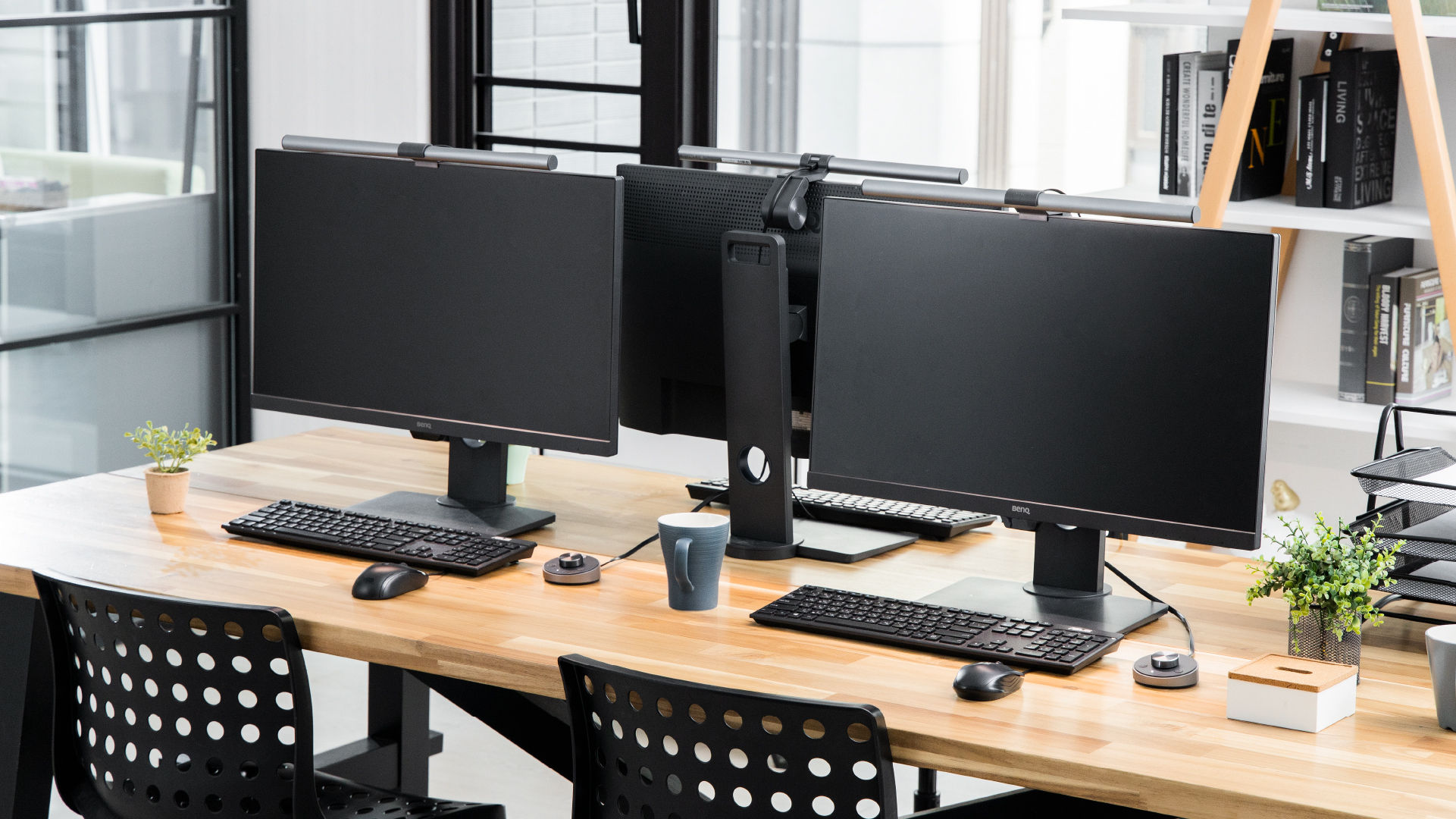 オフィス家具 BenQ ScreenBar Plus 0x0.jpg?format=jpg&height=600&