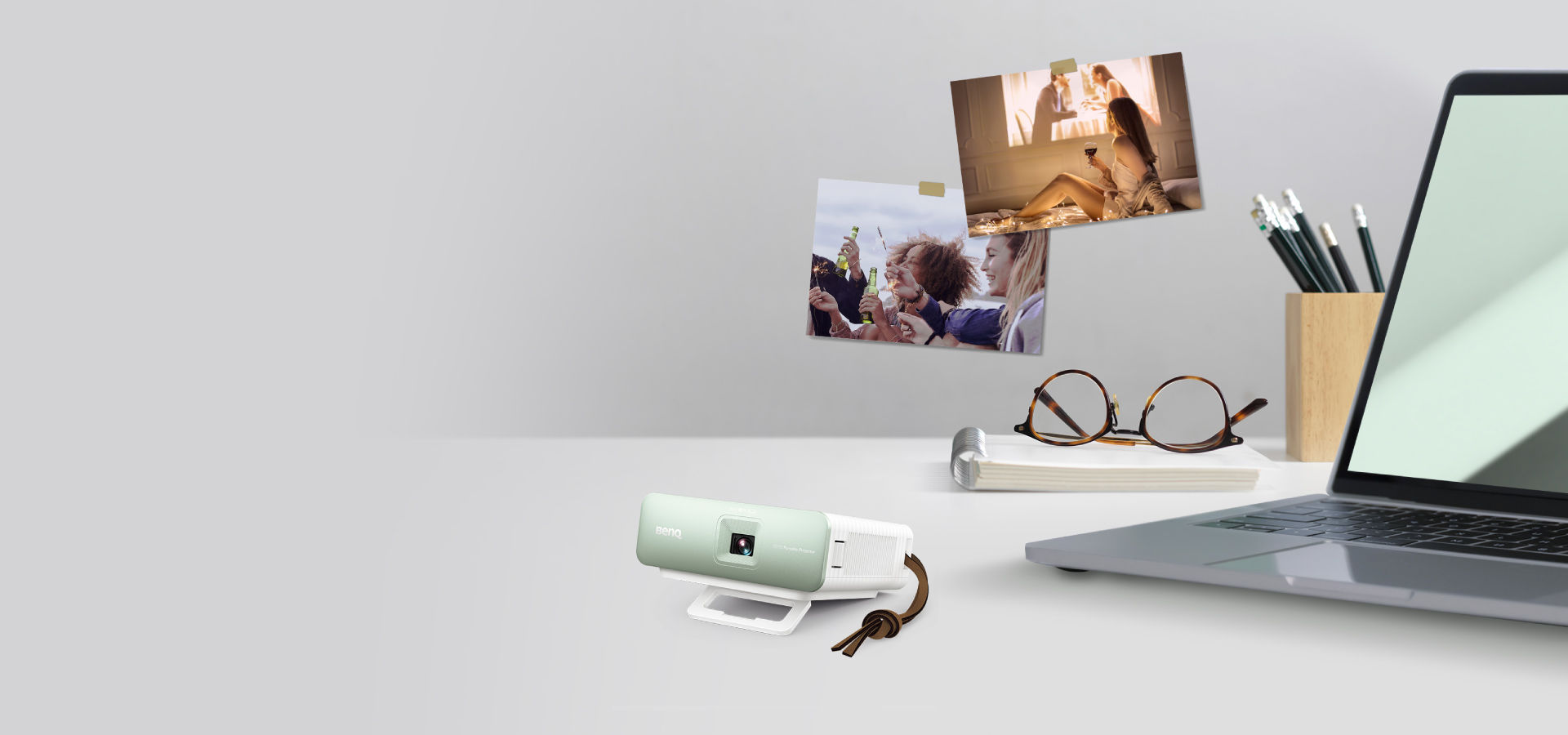 BenQ GV11 with free angle projection for ceiling projection