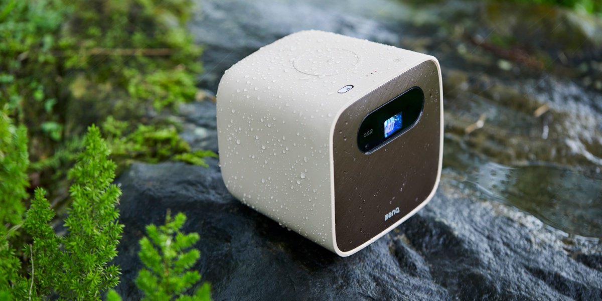 Outdoor portable projector with water resistance IPX2 is crucial for outdoor use