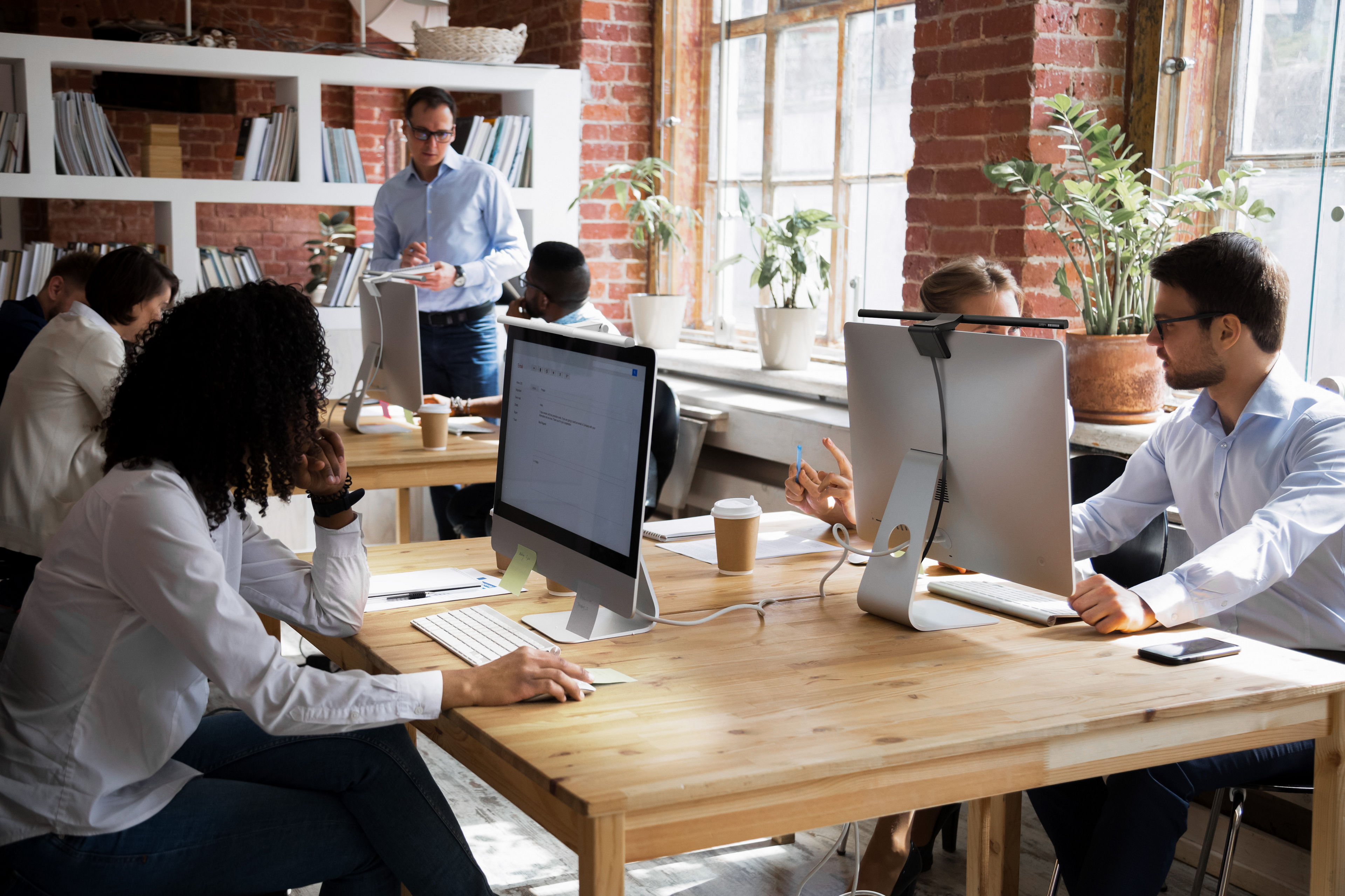 The New Standard of Premium Workspace: Lighting for Focus and Wellbeing​