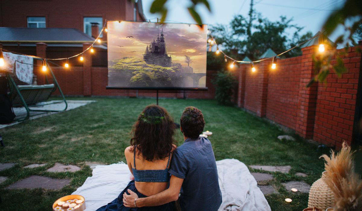 Outdoor shop tv projector