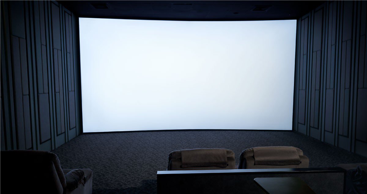 The distance between the projector, screen and the screen type decide the best viewing effect.