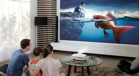 5 razões para escolher um projetor ao invés de uma TV M