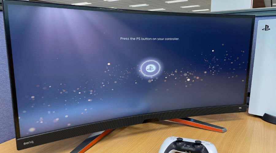 Gaming on PS5 and ultrawide monitors is definitely possible. We show you how. 