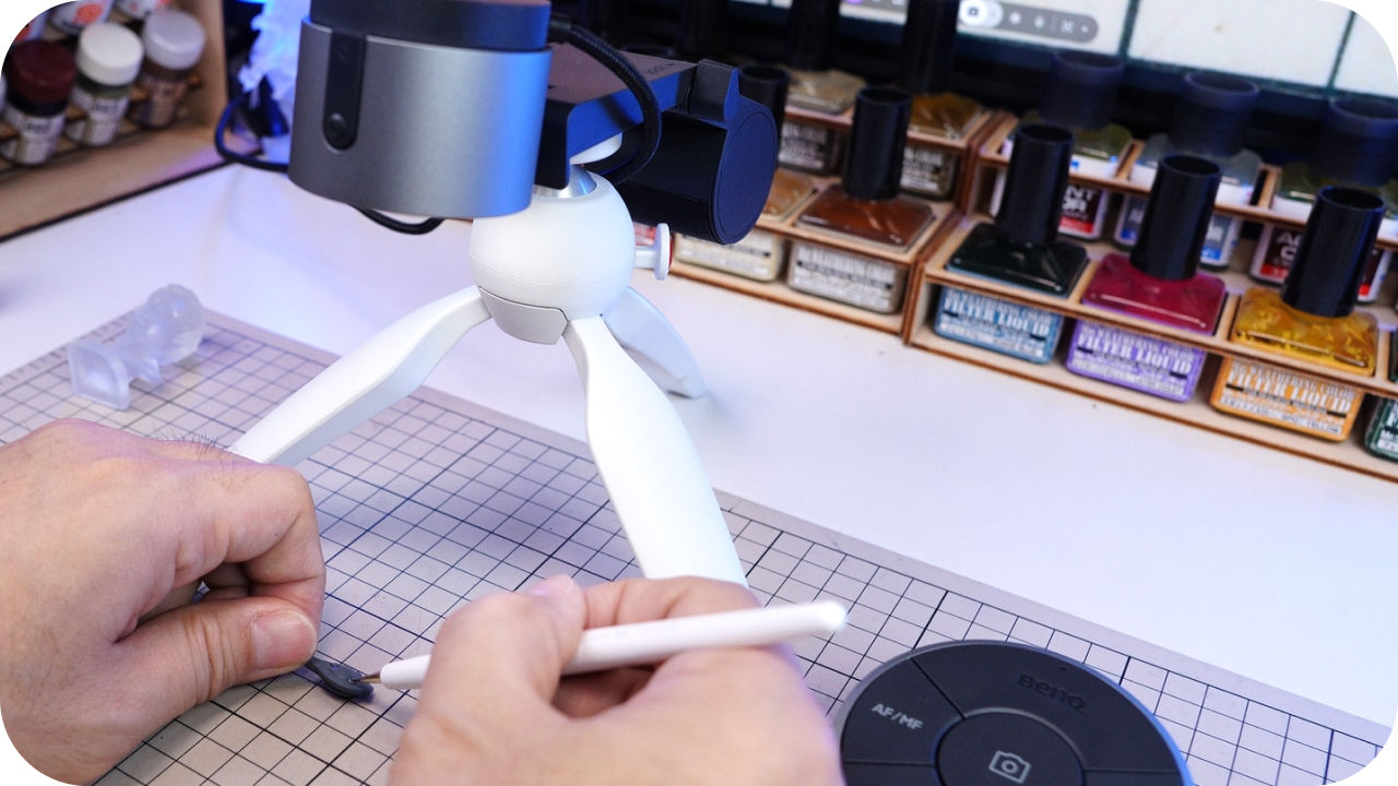 Utilizing the Laptop Display Ports