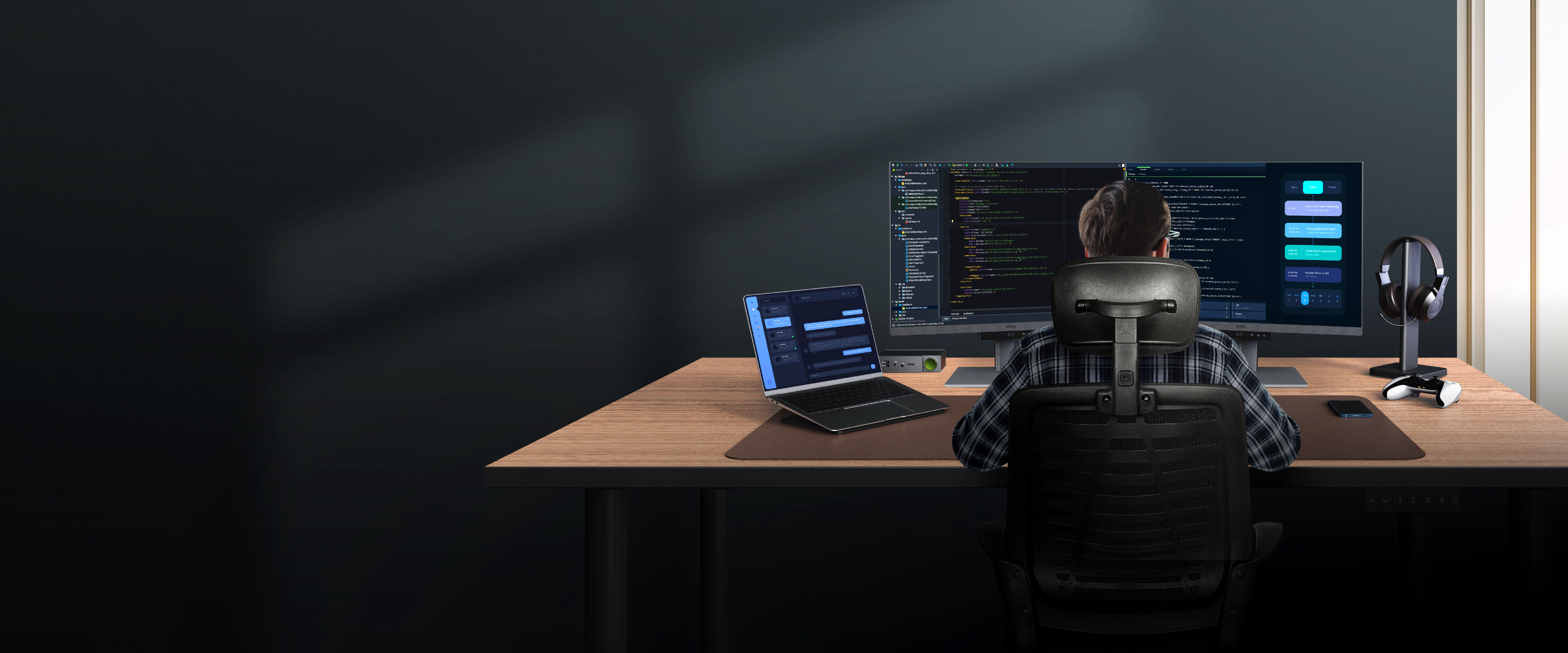 BenQ RD Series relieves prolonged neck and body aches. BenQ Programming Monitors prioritize your comfort for long-term projects.