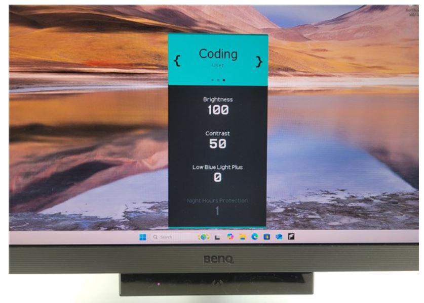 Review BenQ RD280U: Imagine 4K clară, design pentru programatori