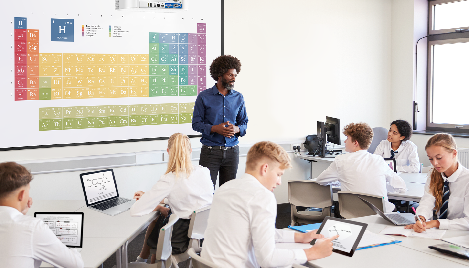 BenQ EW800ST Smart Classroom Projector with Vivid, lifelike imagery Uncover the Important Details during class