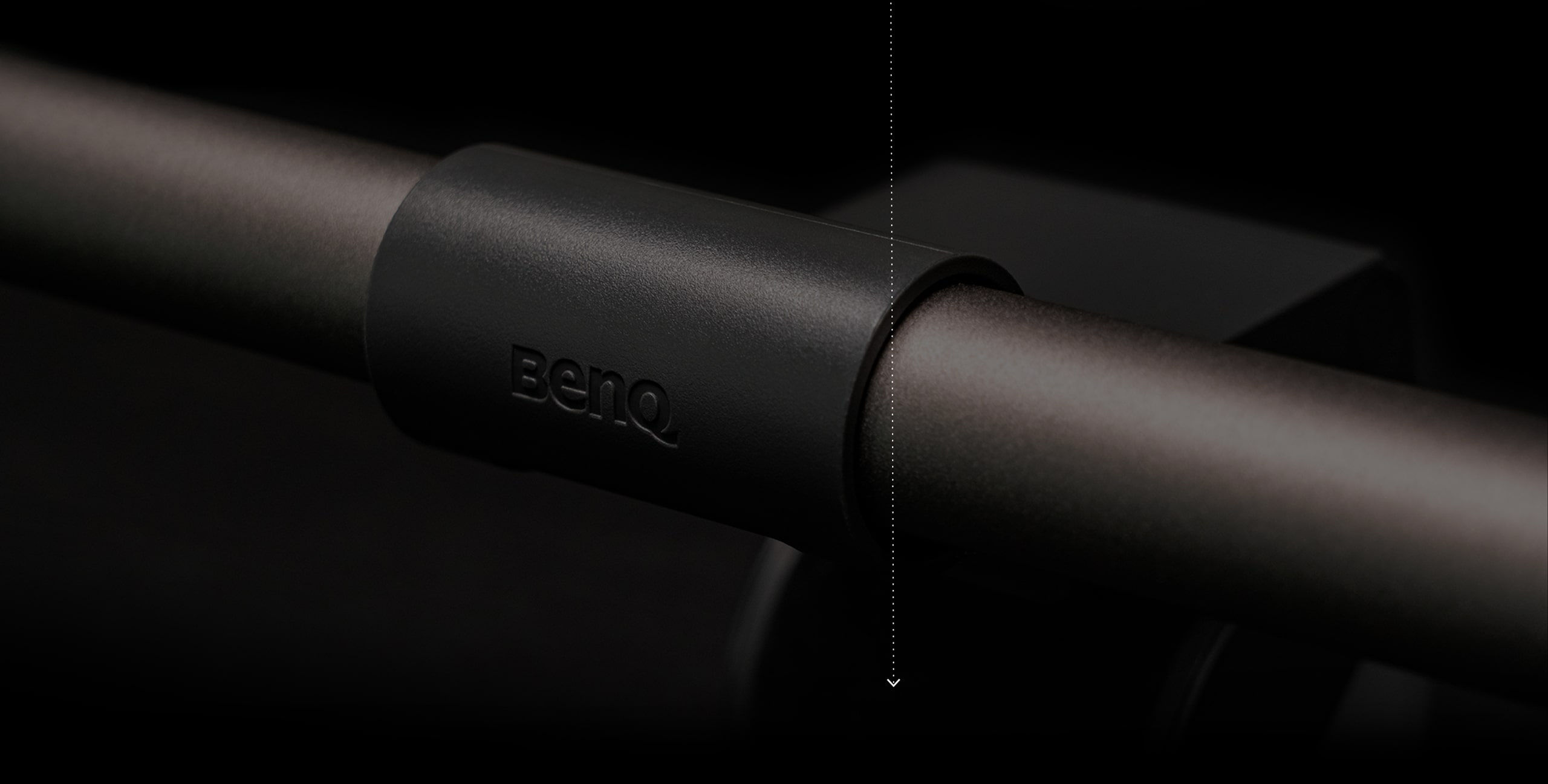 Ra>95 reveal the colors of objects faithfully 2.4 GHz  RF wireless remote control 0.7 ~ 6.0 cm thick monitor bezel compatibility 35° Adjustable lamp head angle