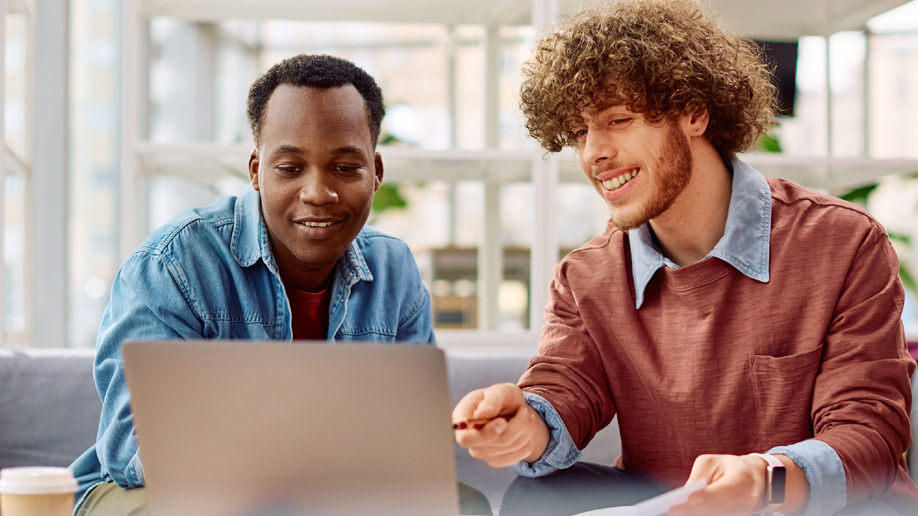 Seamless Wireless Meetings Drive Clearer Communication