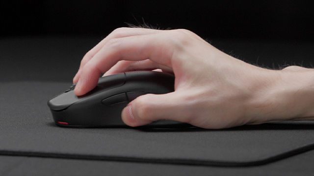 How to Choose the Right Gaming Mouse for Small Hands? | ZOWIE US