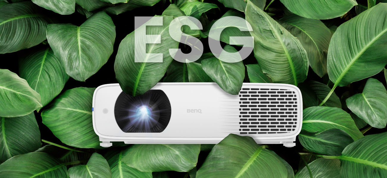 An energy-saving SmartEco projector goes green for ESG