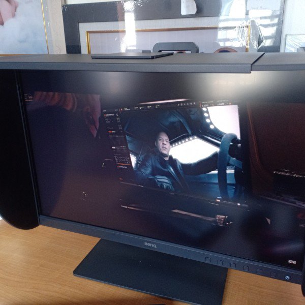 Review SW240 Monitor Fotografer BenQ Indonesia