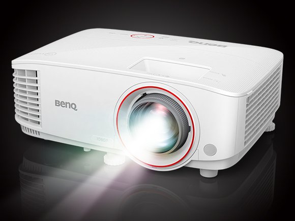 BenQ short throw projector for gaming TH671ST with 3000 lumens of high brightness, which enables you to watch in relatively bright settings or even with lights on.