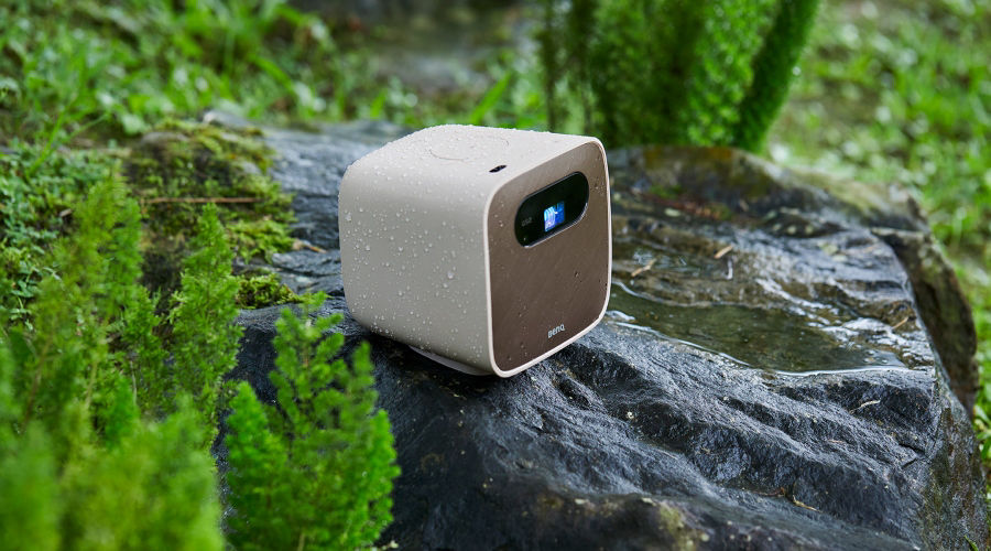 This is a mini portable projector used in the wild with water-proof function.