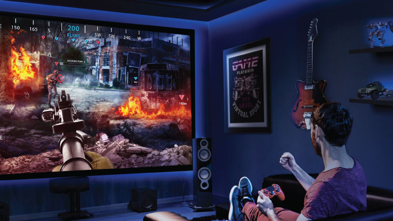 كيف تختار أول جهاز عرض للألعاب