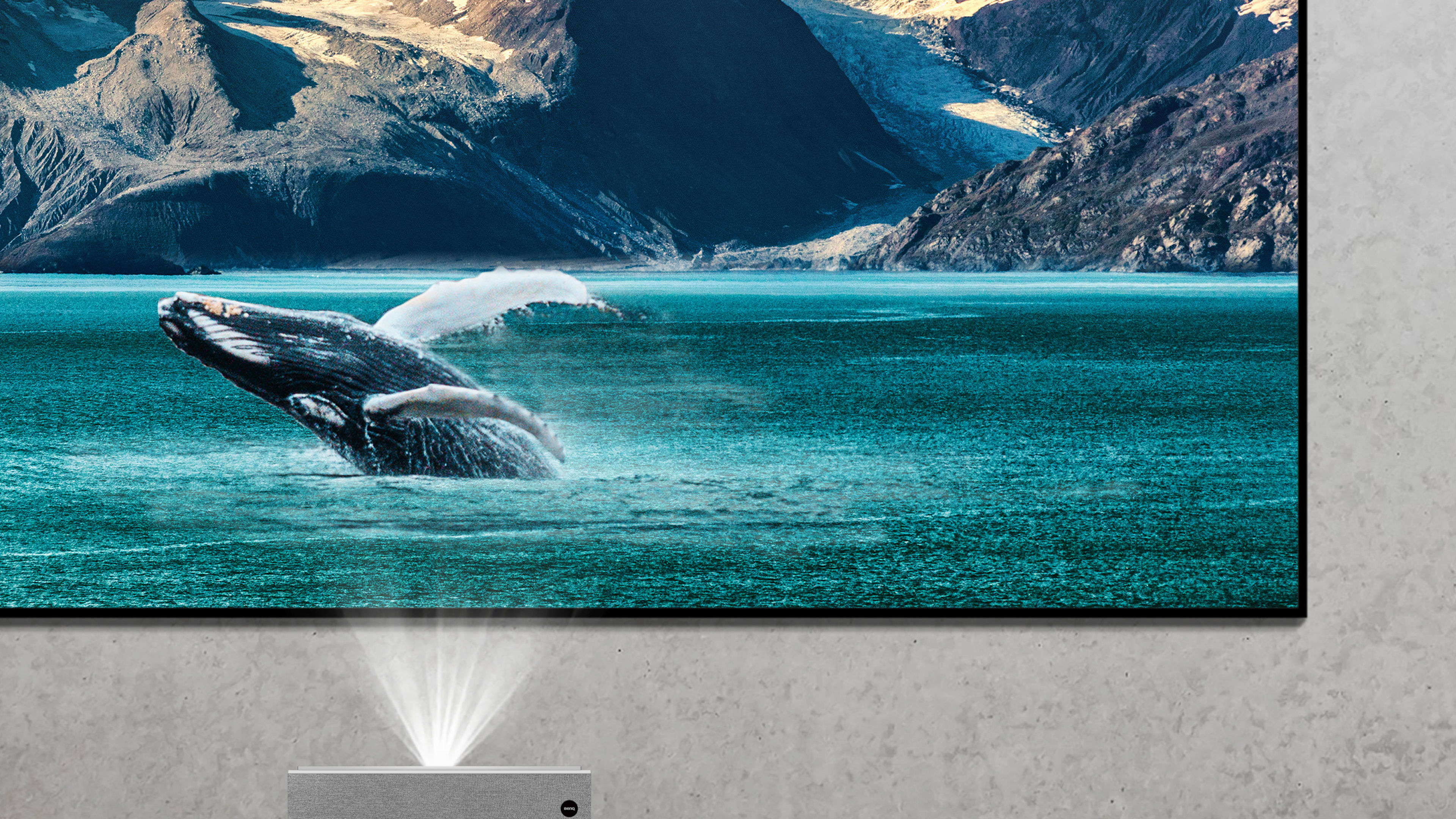 V7000i is Beautiful and Bright in Any Light