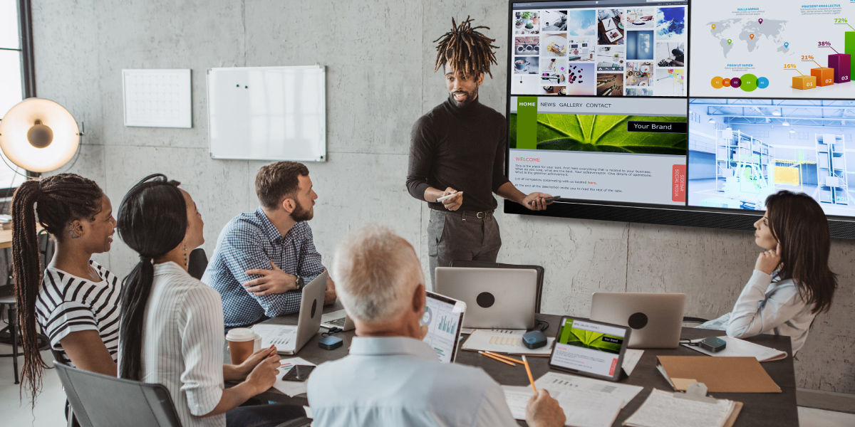 Multi-person collaboration and the sharing of multiple ideas on the screen at the same time.