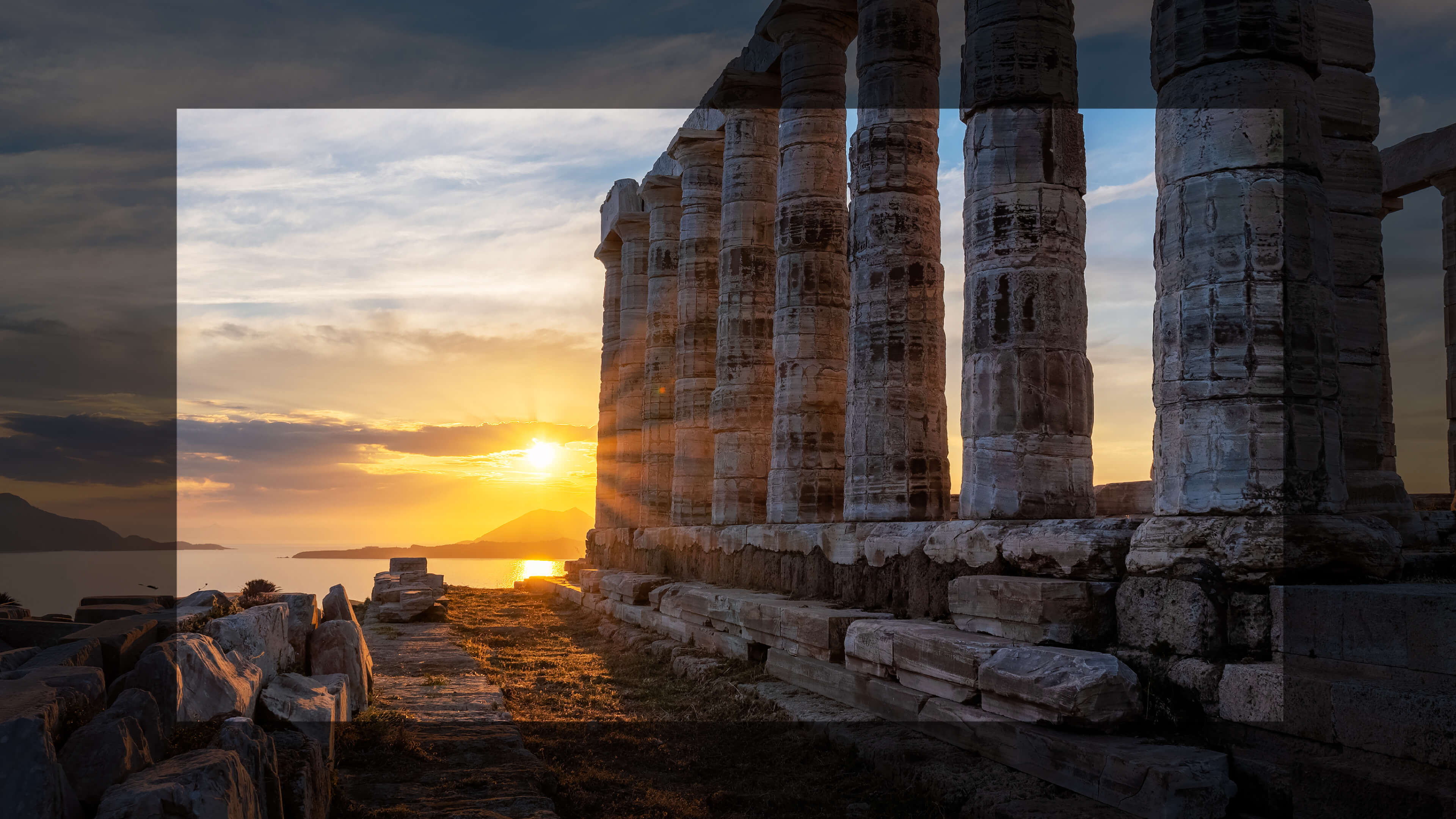 W4100i intelligently enhances HDR content, balancing bright and dark details for a perfectly refined visual experience.