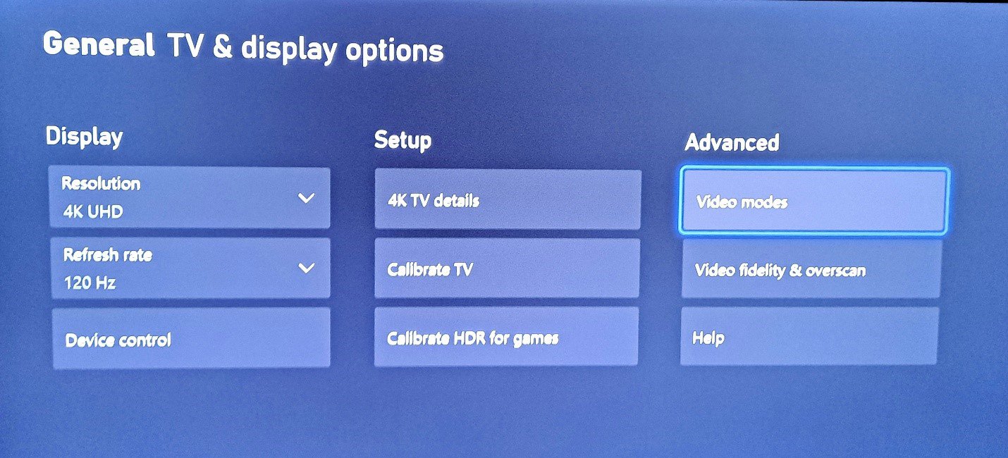 In den Xbox Series X Einstellungen kannst du den Videomous ändern und so VRR aktivierien